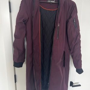 Women's Steve Madden quilted medium weight coat.